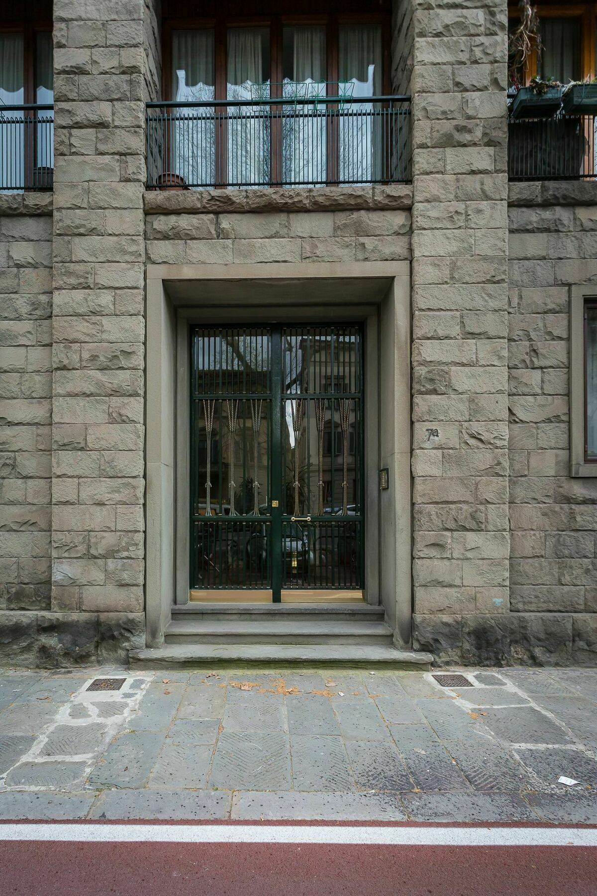 Ferrhouse Apartment *
